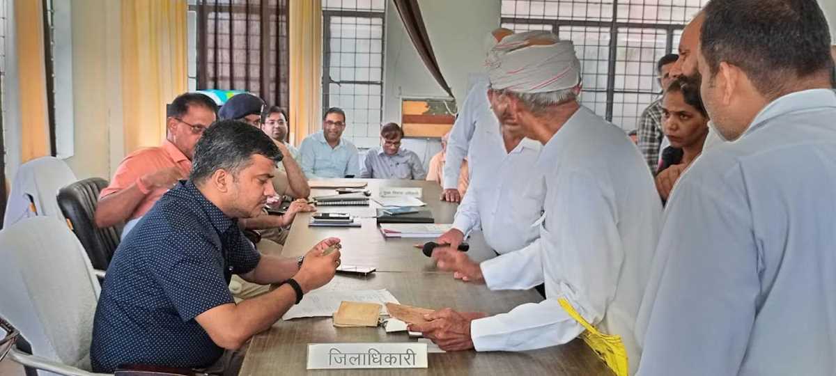 संपूर्ण समाधान दिवस में 147 शिकायतों में से 6 शिकायतों का हुआ निस्तारण